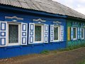 Fenster an einem sibirischen Holzhaus