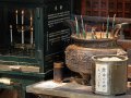 Räucherstäbchen vor Tempel in Nara