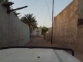 enge Durchfahrt im sudanesischen Dorf