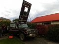 Toyota Landcruiser Hubdach Reparatur (Neuseeland)