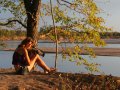 Nathalie filmt am Luangwa River (Sambia)