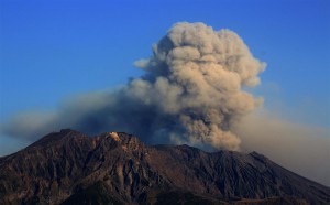 Aschewolke am Sakuajima (Japan)