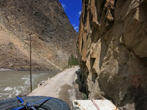 schluchtig am Panj (Tadschikistan)