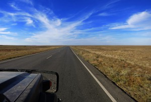 Neue Straße in Kasachstan